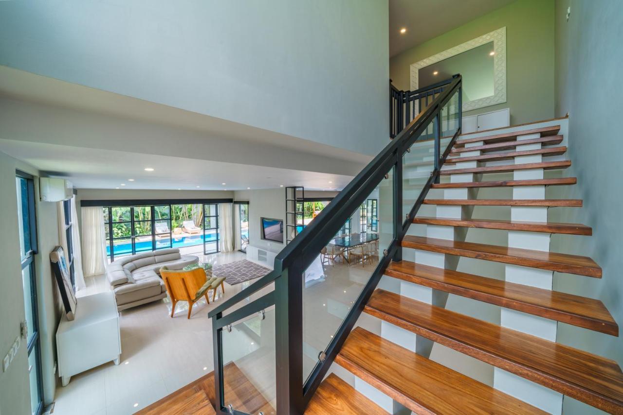 Villa Okenada - Modern 5-Bedroom Pool Villa In Berawa! Canggu Εξωτερικό φωτογραφία