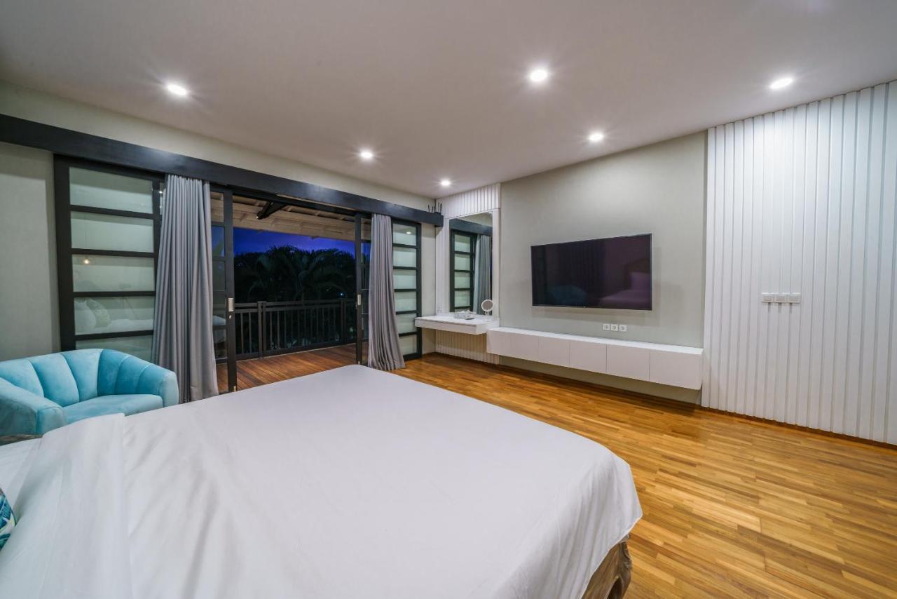 Villa Okenada - Modern 5-Bedroom Pool Villa In Berawa! Canggu Εξωτερικό φωτογραφία