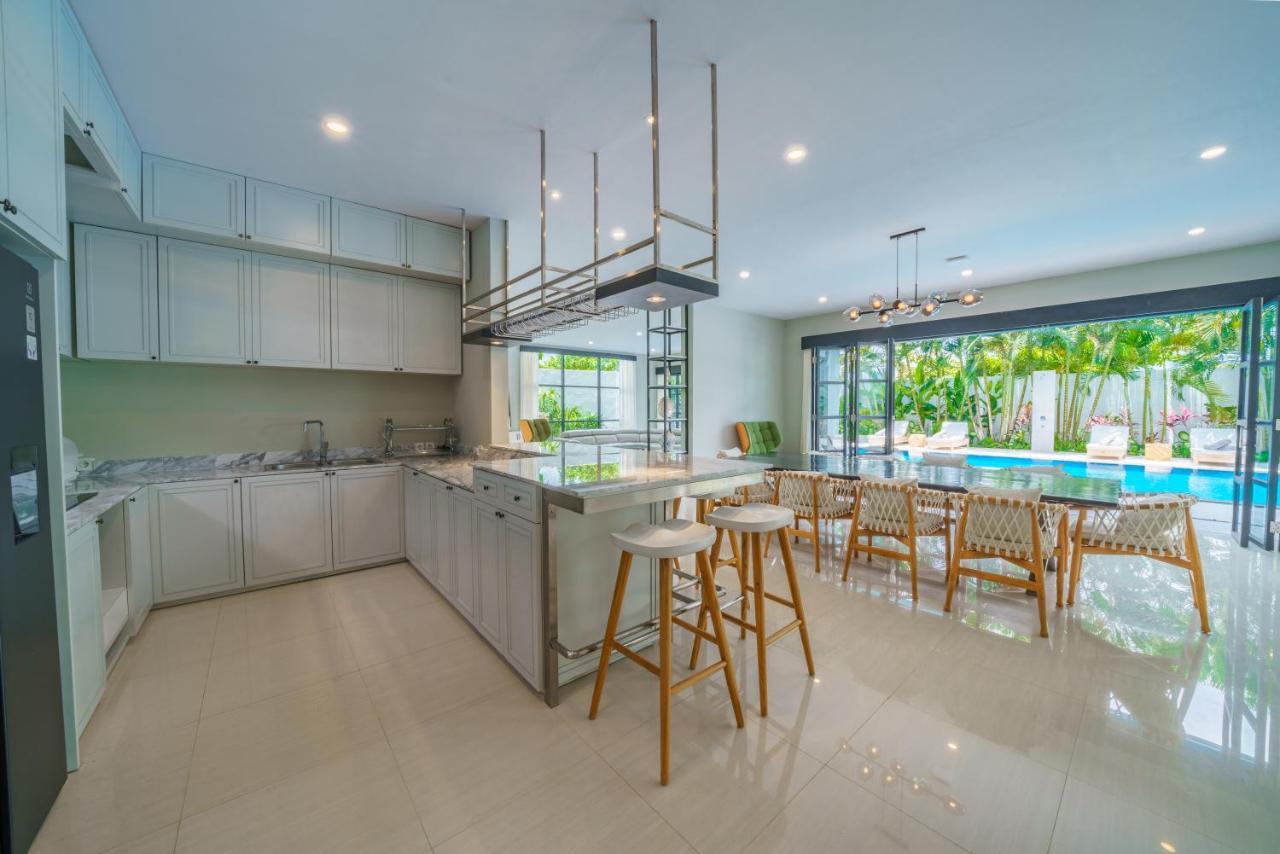 Villa Okenada - Modern 5-Bedroom Pool Villa In Berawa! Canggu Εξωτερικό φωτογραφία