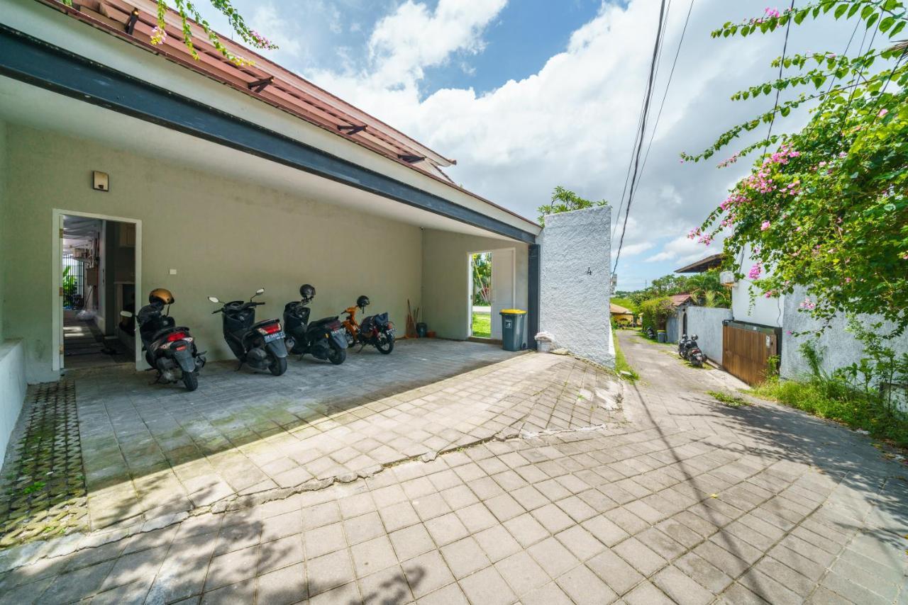 Villa Okenada - Modern 5-Bedroom Pool Villa In Berawa! Canggu Εξωτερικό φωτογραφία